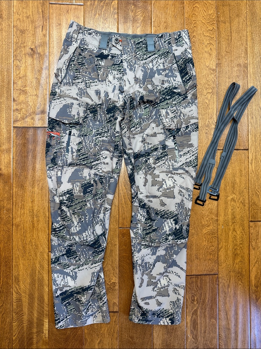 Men's Sitka Mountain Pant Gray Digital Camo Utility size 36